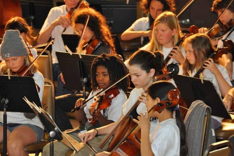 آموزشگاه موسیقی مادر در شهریار