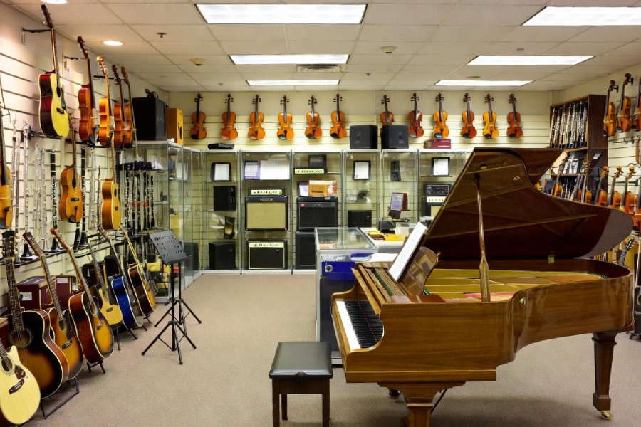 فروشگاه پیانو یاماها لارستان